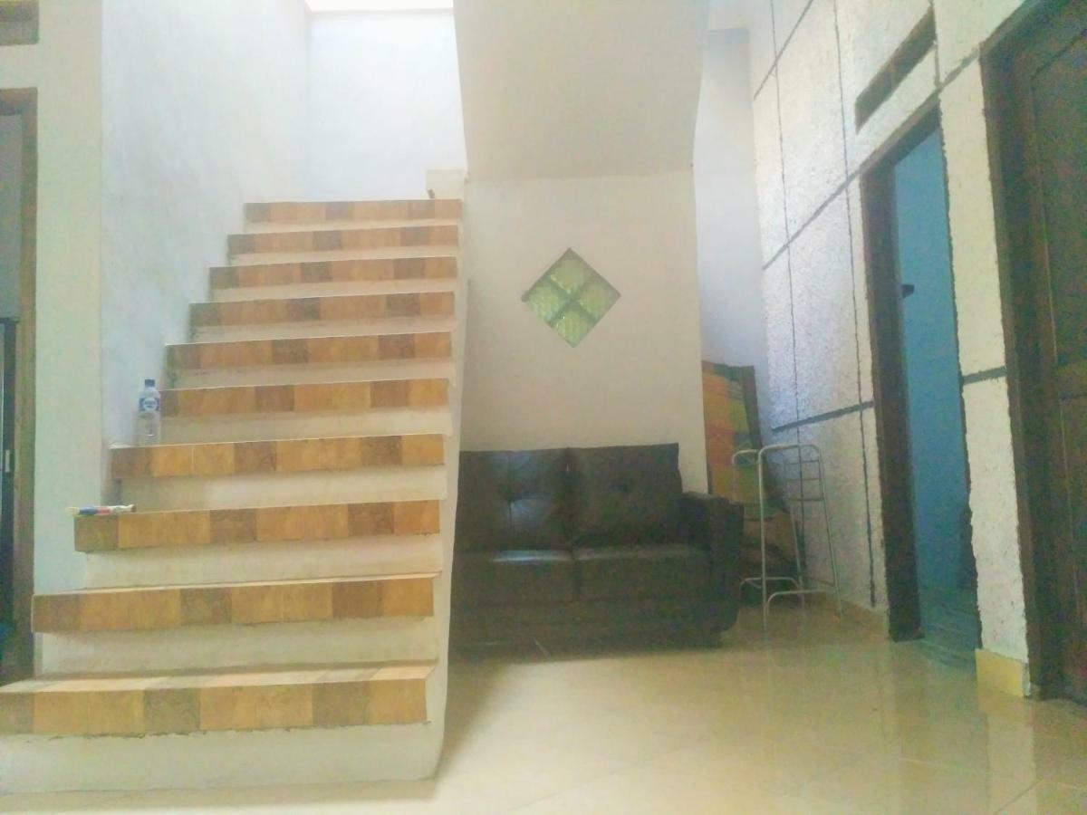 Homestay Bumi Asri III Cikutra Bandung Buitenkant foto