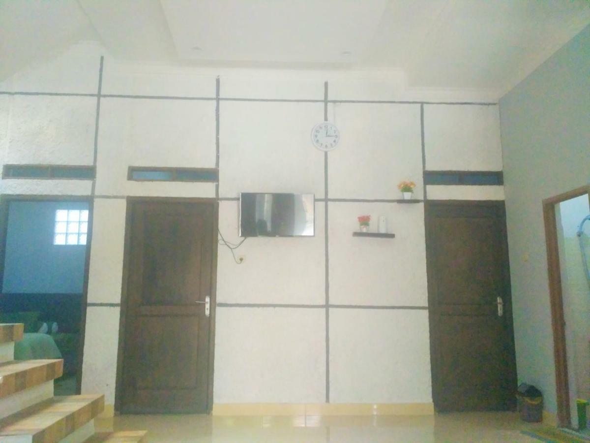Homestay Bumi Asri III Cikutra Bandung Buitenkant foto